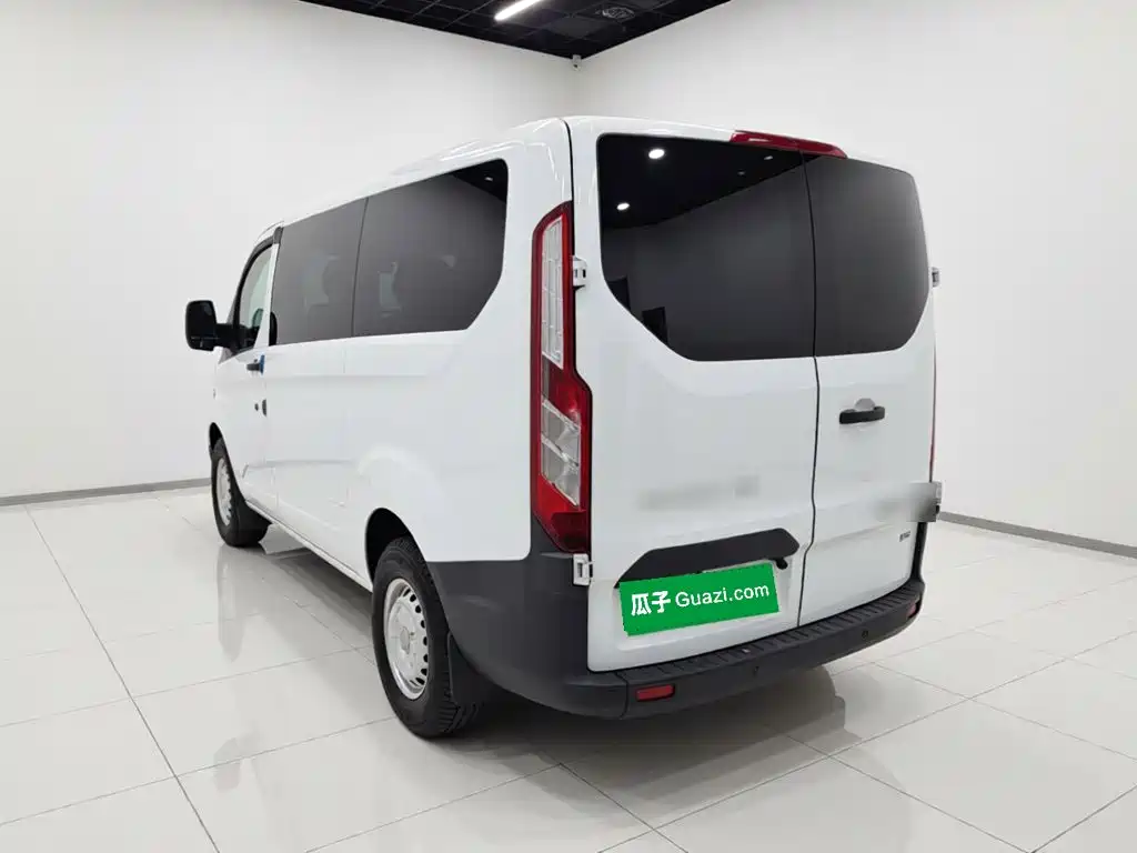 Ford Transit — миниатюра 4