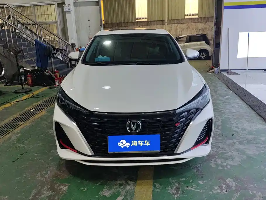 Changan Eado — миниатюра 2