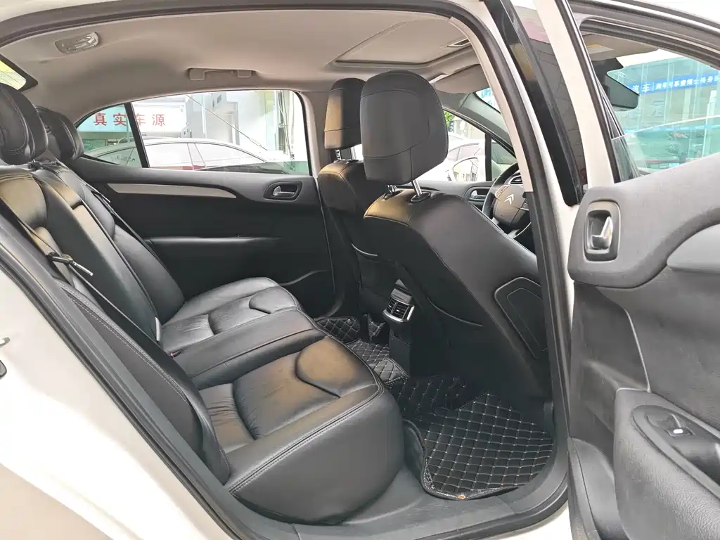 Citroen C4L — миниатюра 9