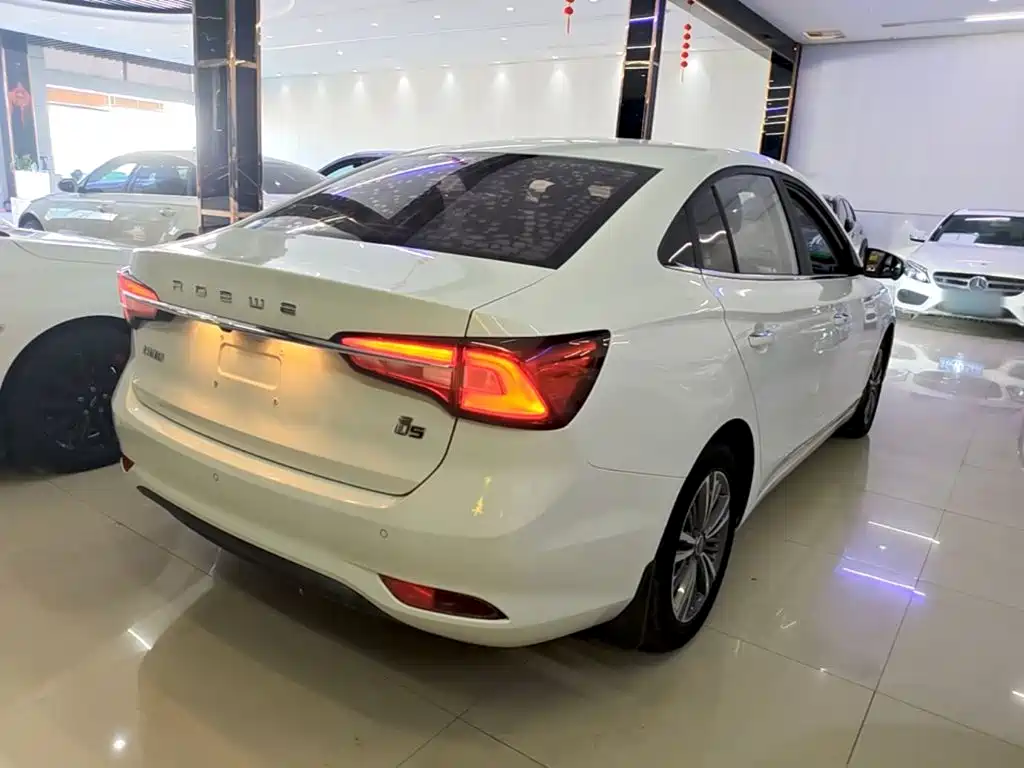 Roewe i5 — миниатюра 7