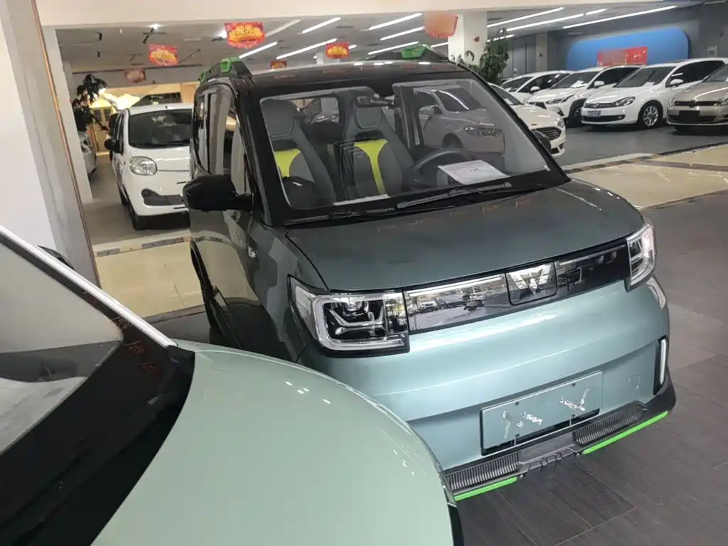 Wuling MINIEV — миниатюра 4