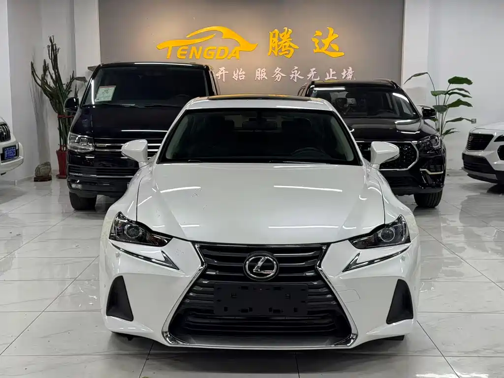Lexus IS — миниатюра 2