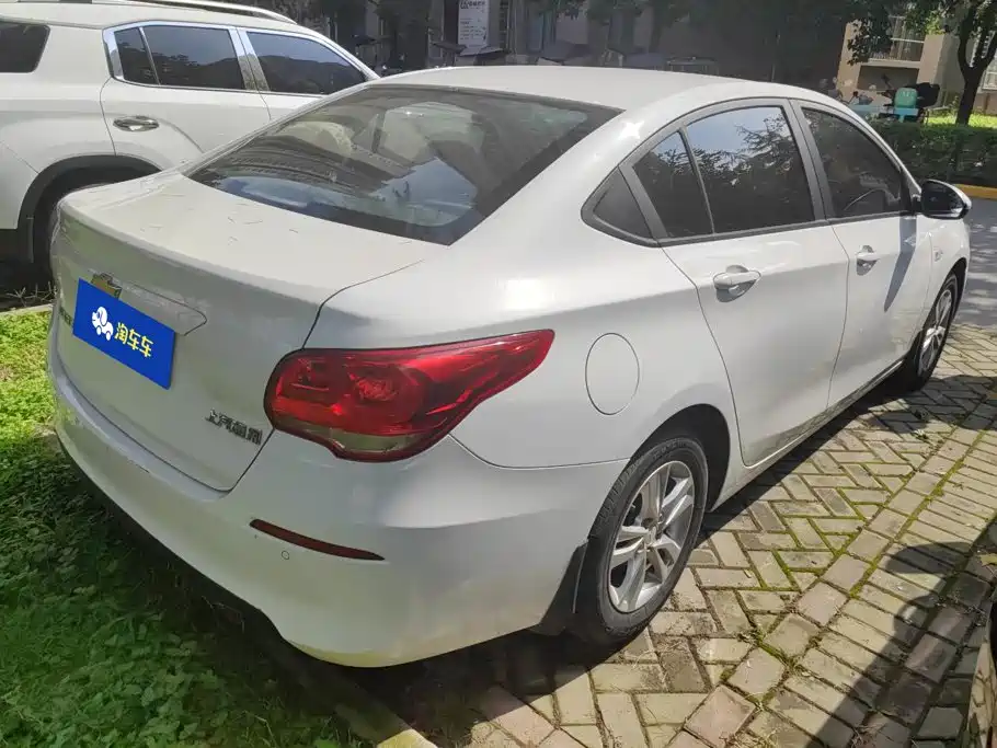 Chevrolet Cavalier — миниатюра 3