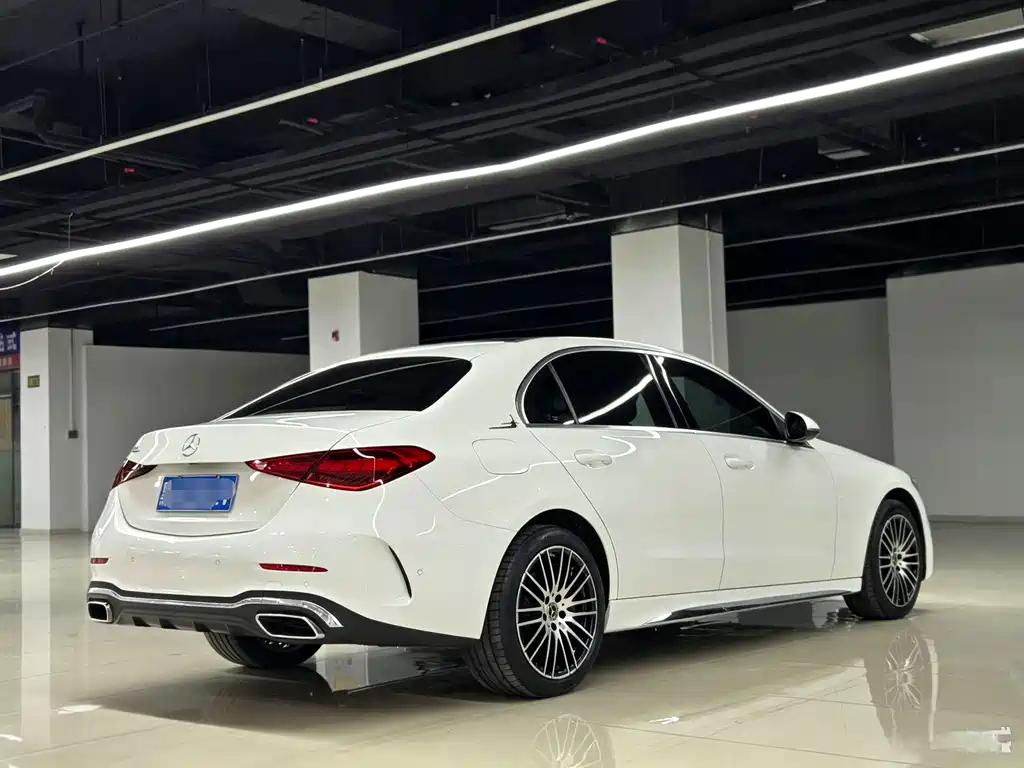Mercedes-Benz C-Class — миниатюра 4