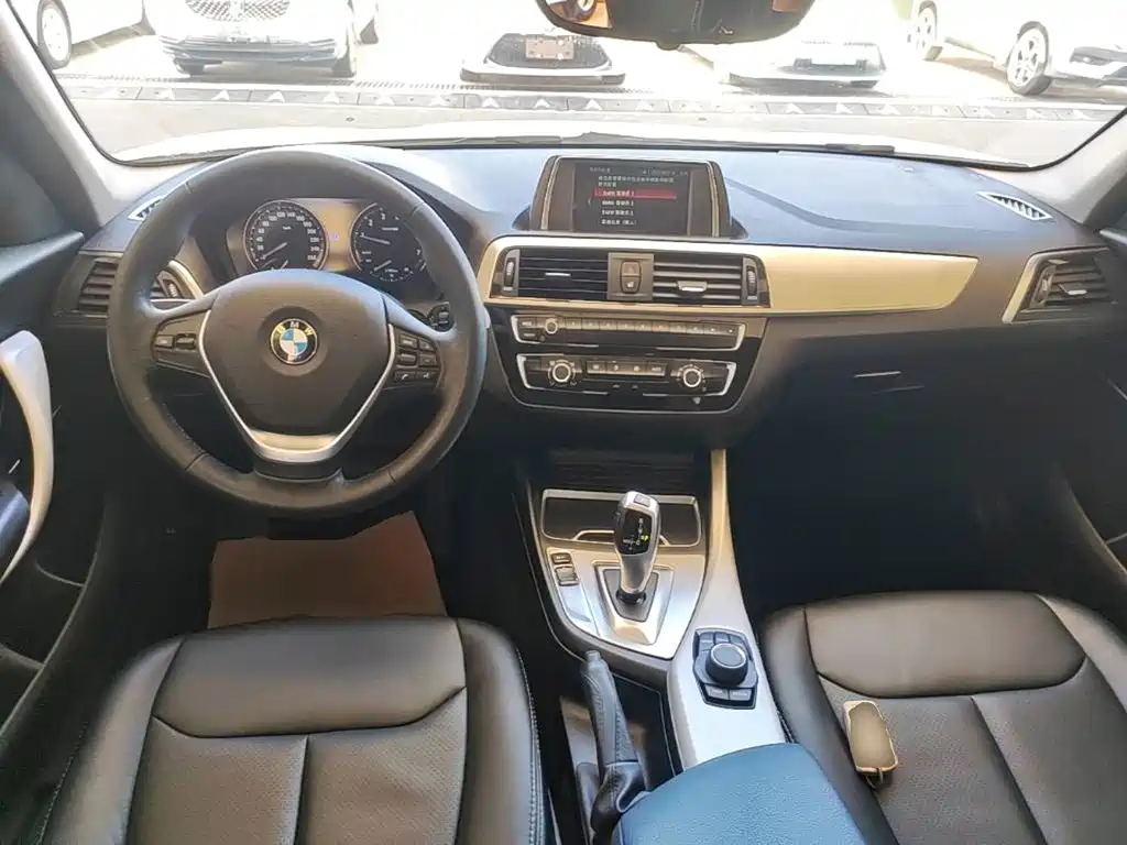 BMW 1 Series (Import) — миниатюра 10