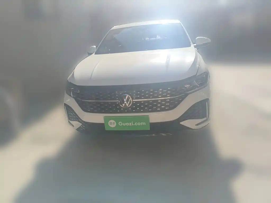 Volkswagen Lavida — миниатюра 2