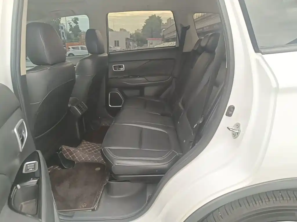 Mitsubishi Outlander — миниатюра 17