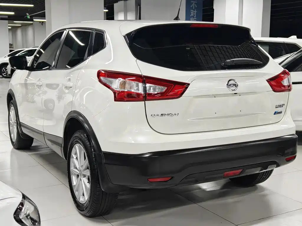 Nissan Qashqai — миниатюра 4