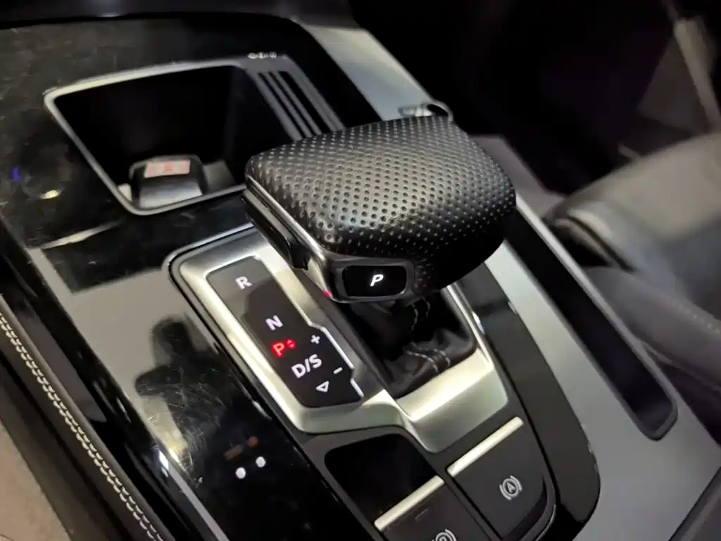 Audi Q5L — миниатюра 14
