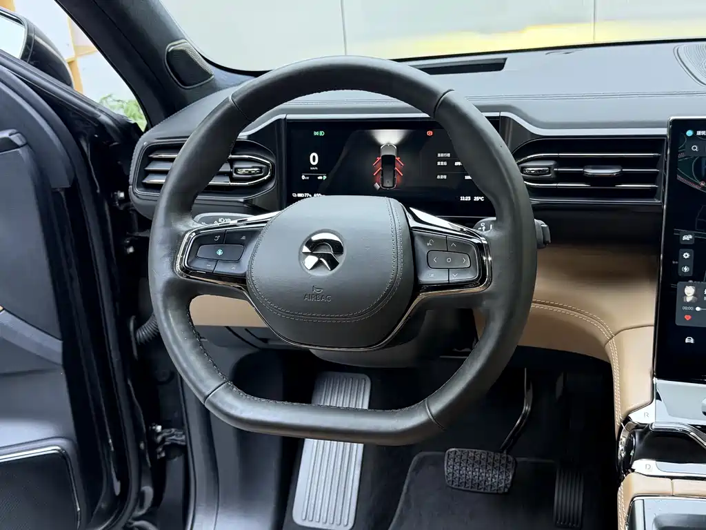 NIO ES8 — миниатюра 7