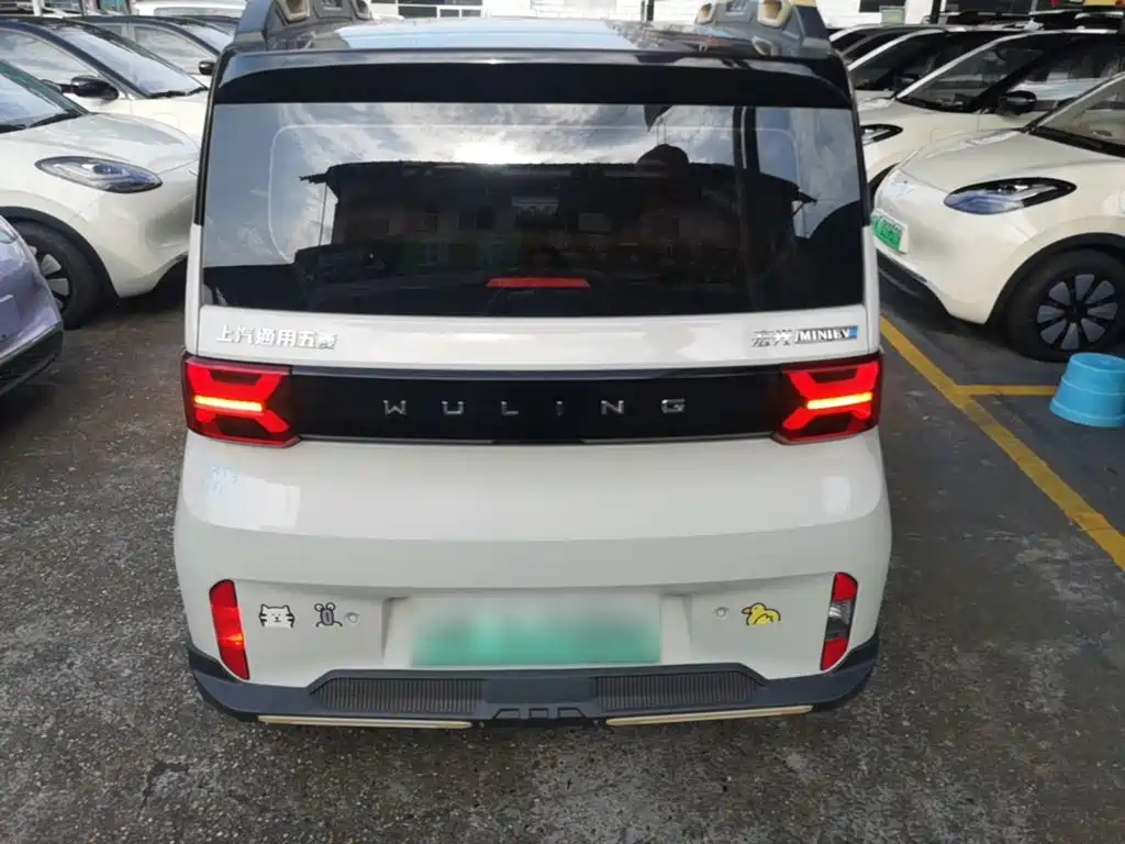 Wuling MINIEV — миниатюра 6