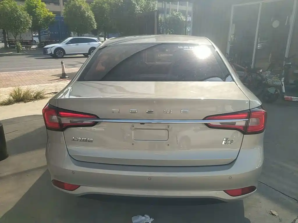 Roewe i5 — миниатюра 6