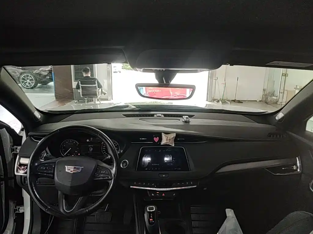 Cadillac XT4 — миниатюра 18