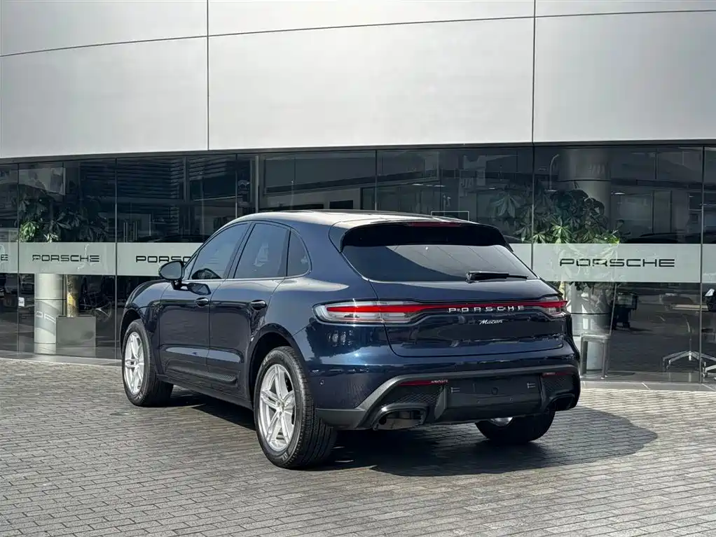 Porsche Macan — миниатюра 5