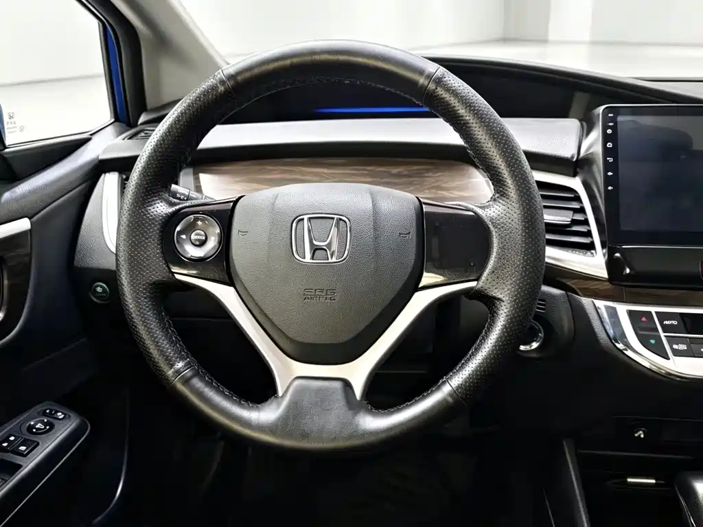 Honda Jade — миниатюра 6