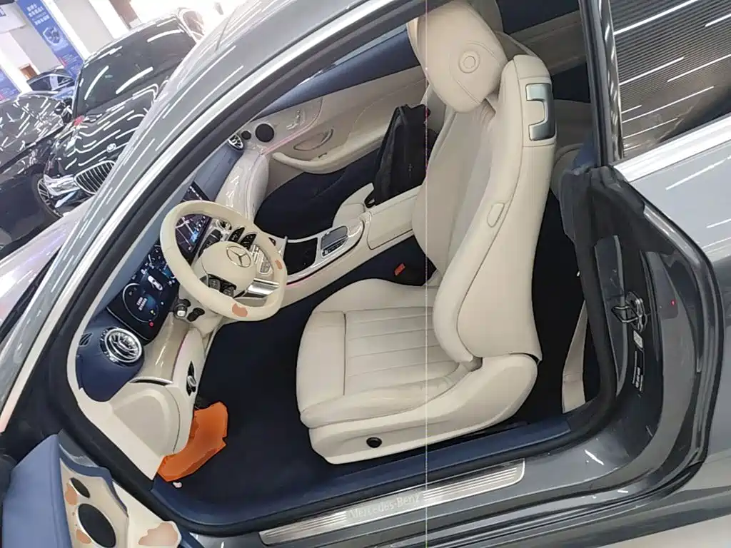 Mercedes-Benz E-Class (Import) — миниатюра 15