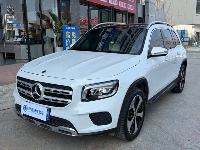 MERCEDES-BENZ GLB