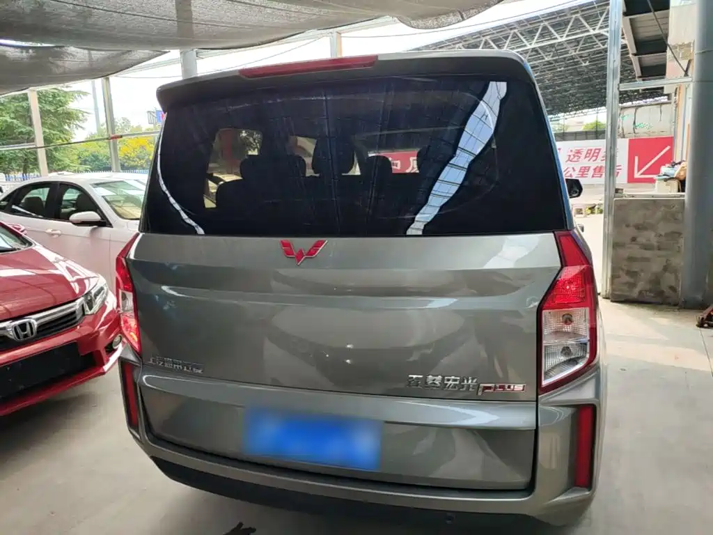Wuling Hongguang PLUS — миниатюра 6