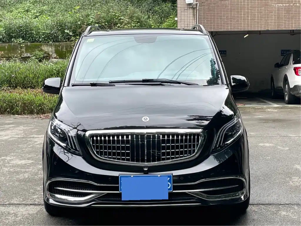 Mercedes-Benz Vito 2021 2.0T 7 мест