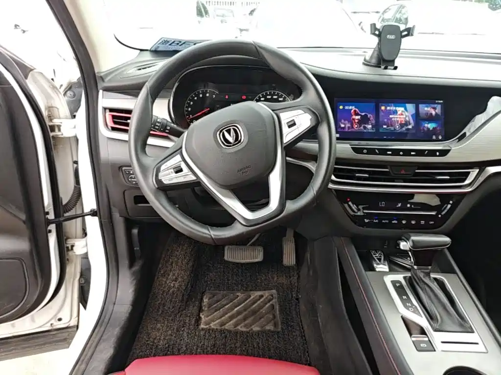Changan CS35PLUS — миниатюра 11