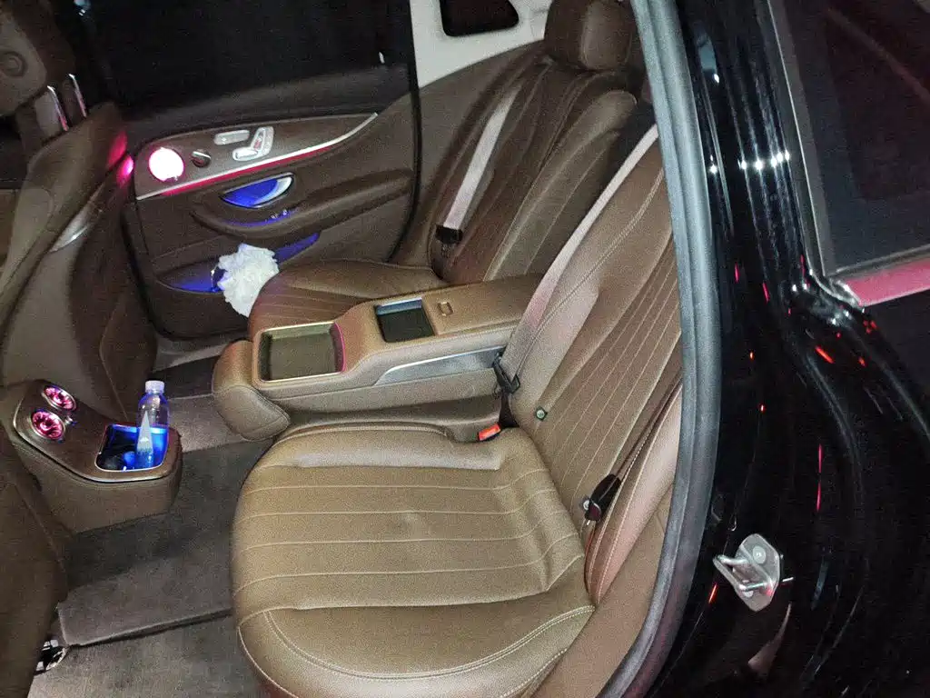 Mercedes-Benz E-Class — миниатюра 18