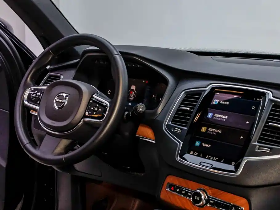 Volvo XC90 — миниатюра 13