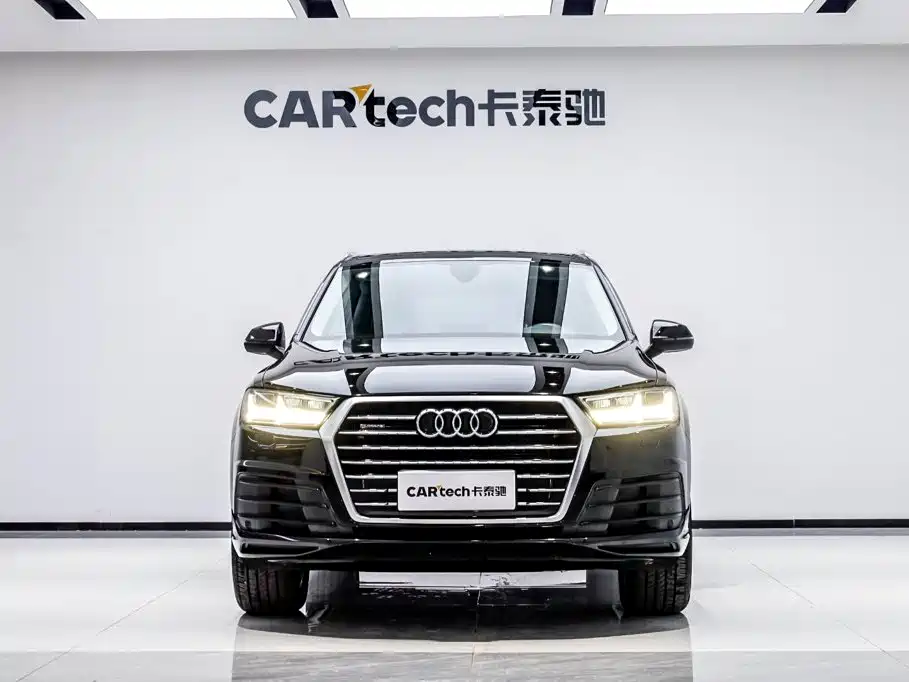Audi Q5L — миниатюра 2