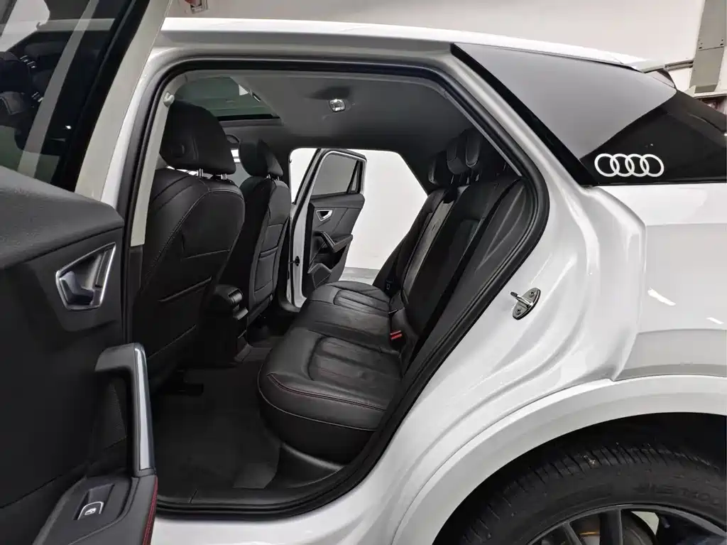 Audi Q2L — миниатюра 15