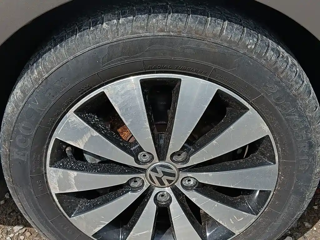 Volkswagen Sagitar — миниатюра 7
