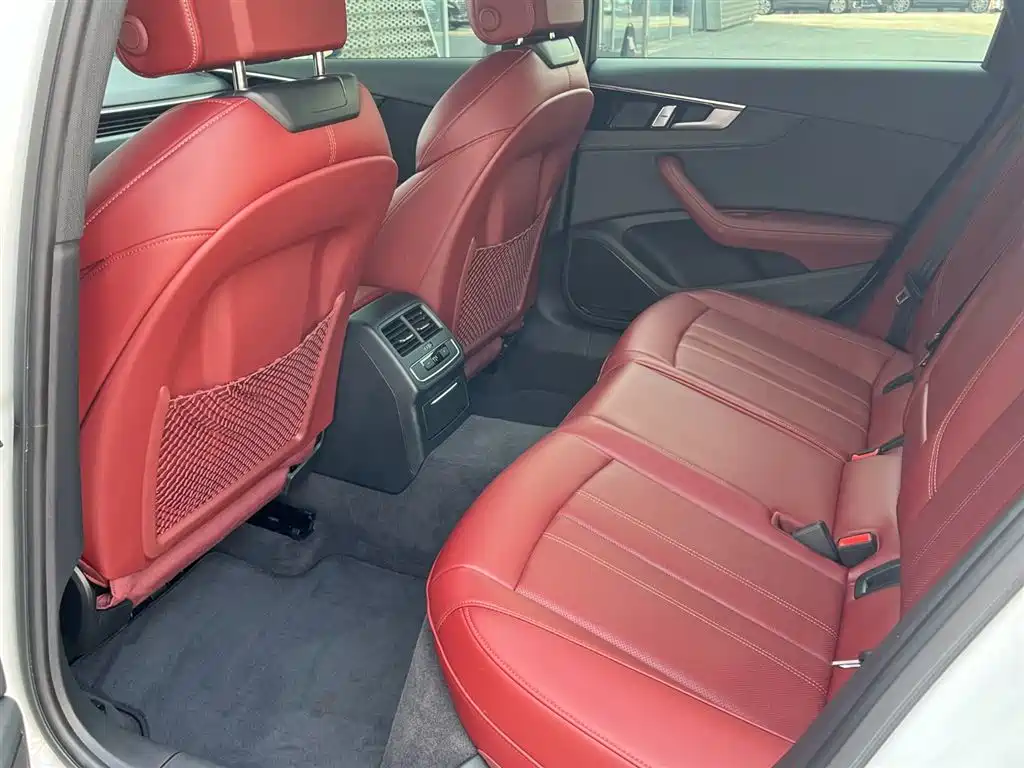 Audi A4L — миниатюра 11