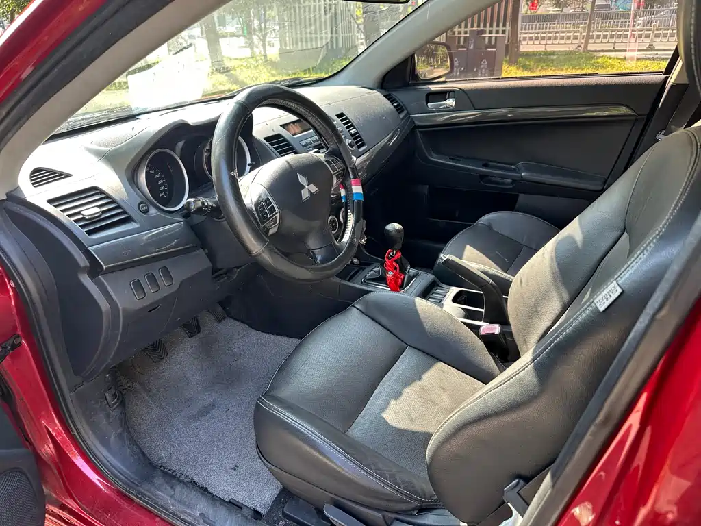Mitsubishi Lancer EX — миниатюра 13