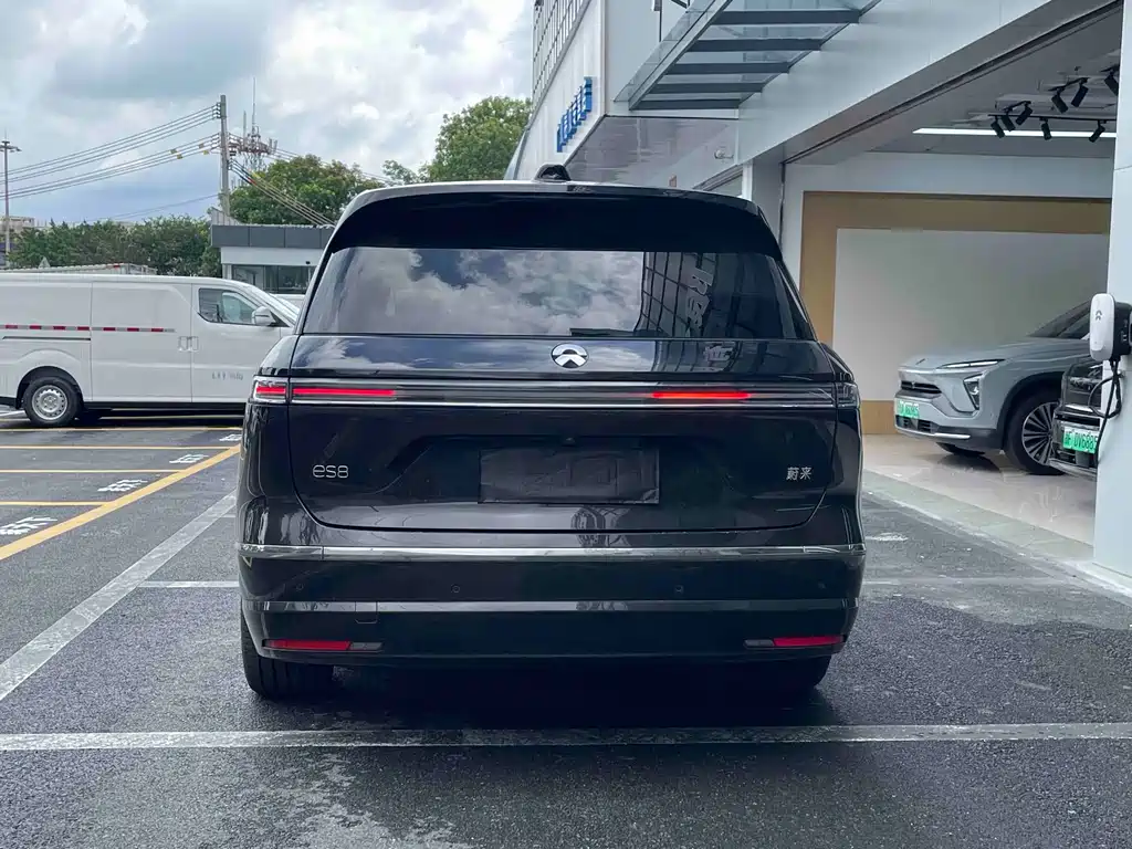 NIO ES8 2026 мест Executive Luxury
