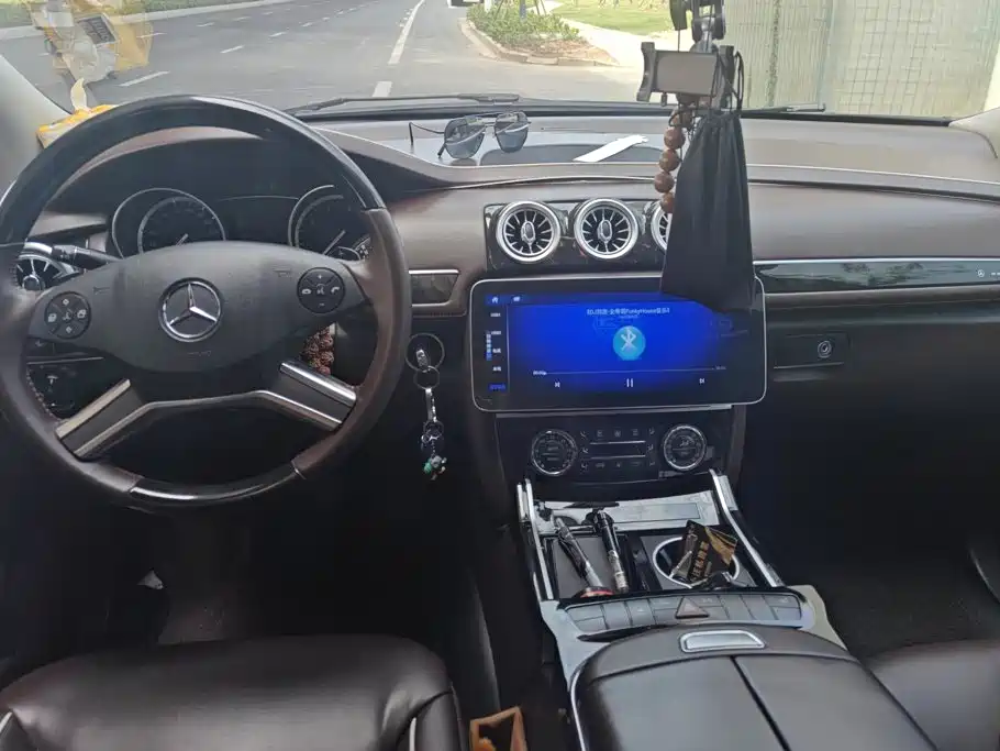 Mercedes-Benz R-Class — миниатюра 12