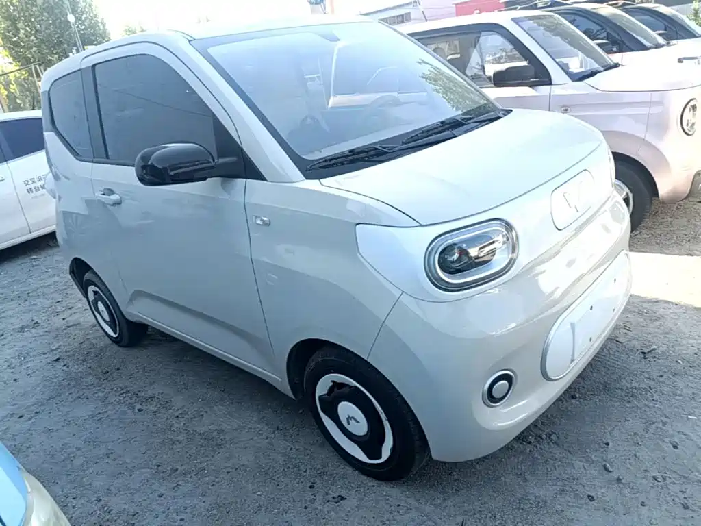 Wuling MINIEV — миниатюра 4