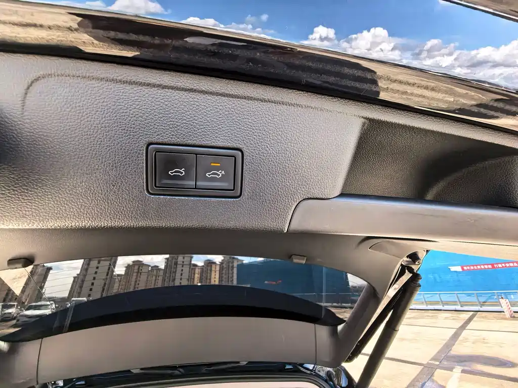 Volkswagen Teramont — миниатюра 11