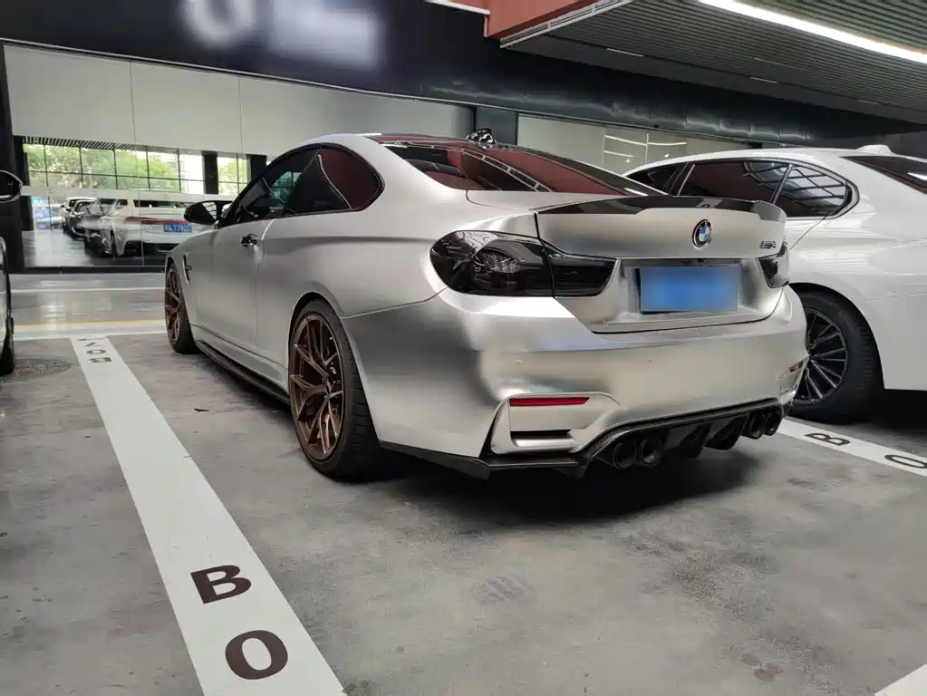 BMW M4 — миниатюра 9