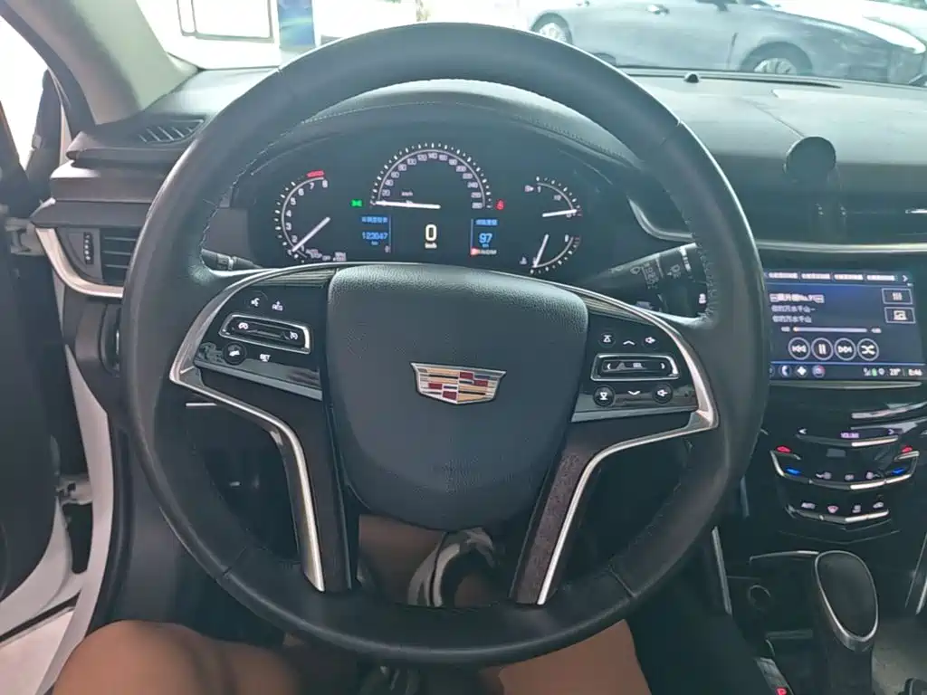 Cadillac XTS — миниатюра 11