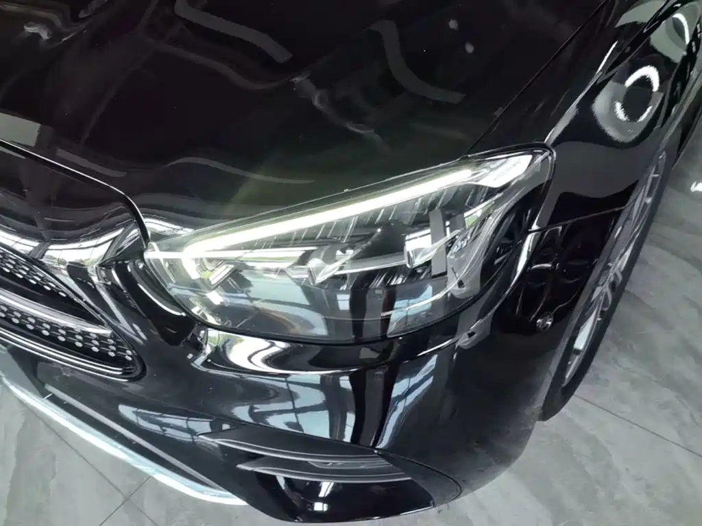 Mercedes-Benz E-Class — миниатюра 24