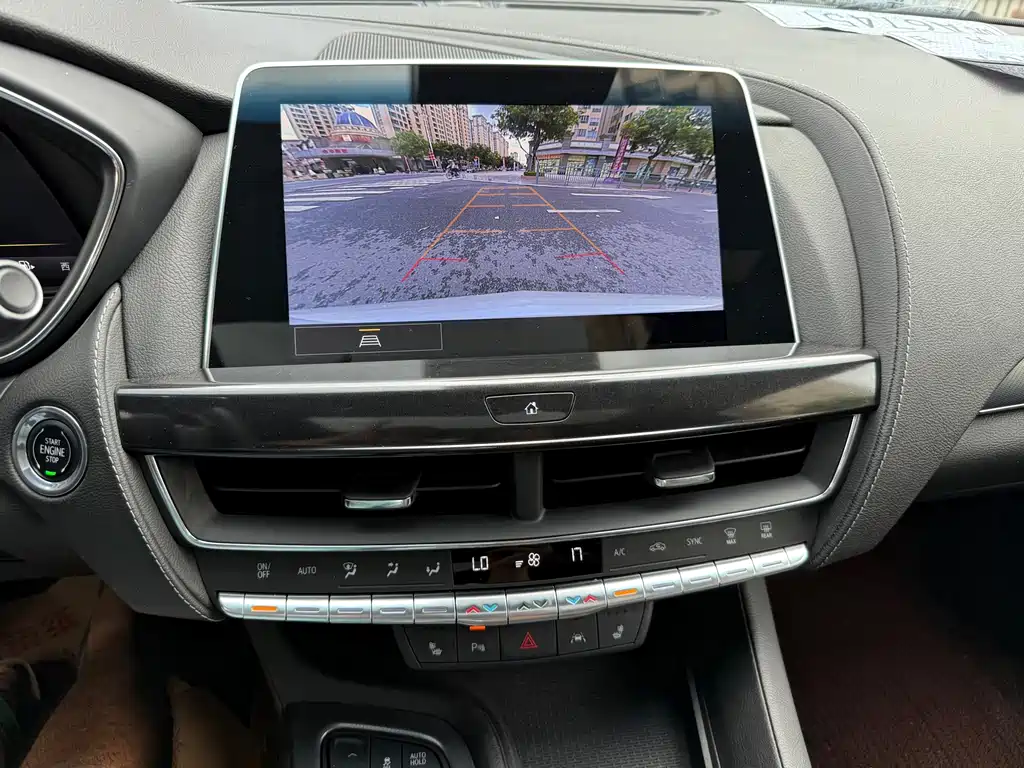 Cadillac CT5 — миниатюра 16