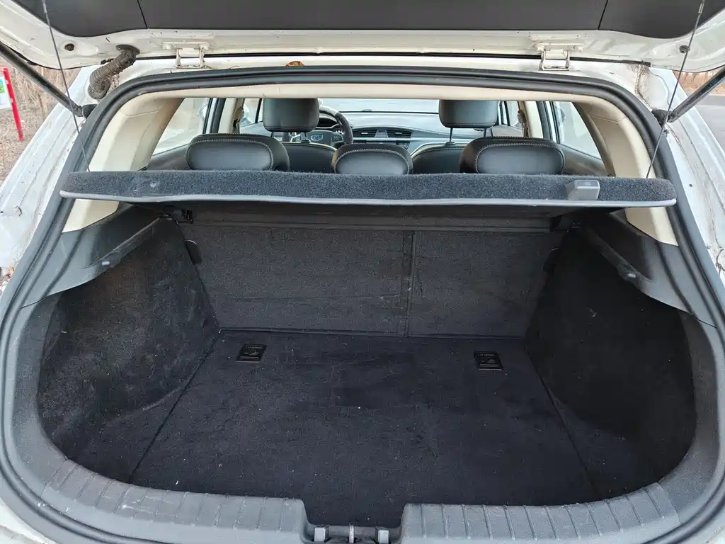 GEELY AUTOMOBILE EMGRAND GS