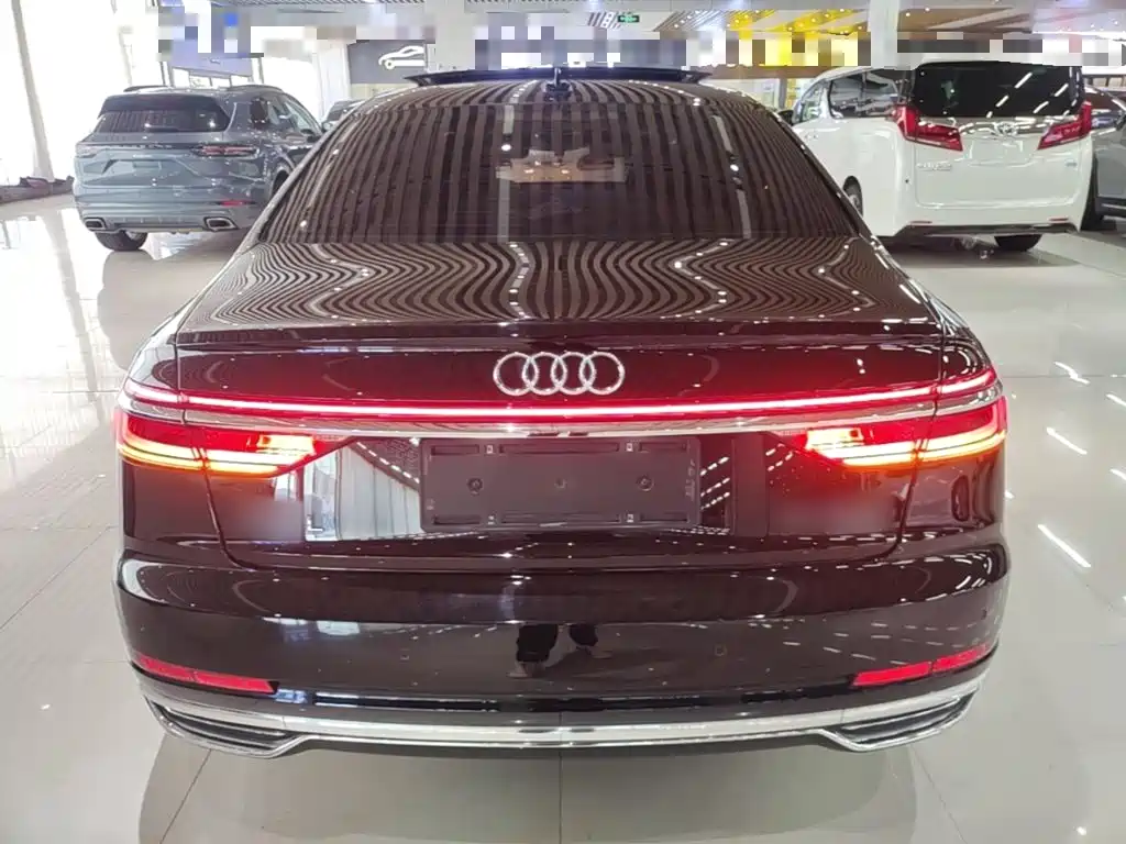 Audi A8 — миниатюра 6
