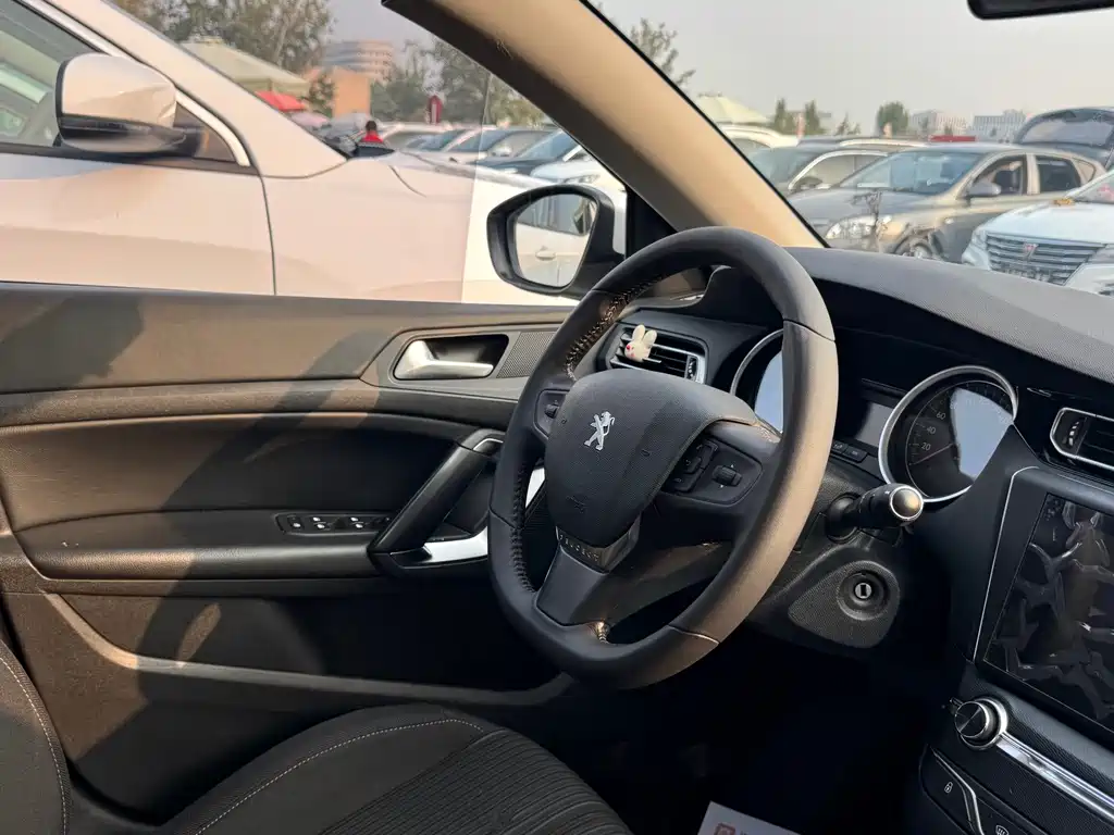 Peugeot 408 — миниатюра 15