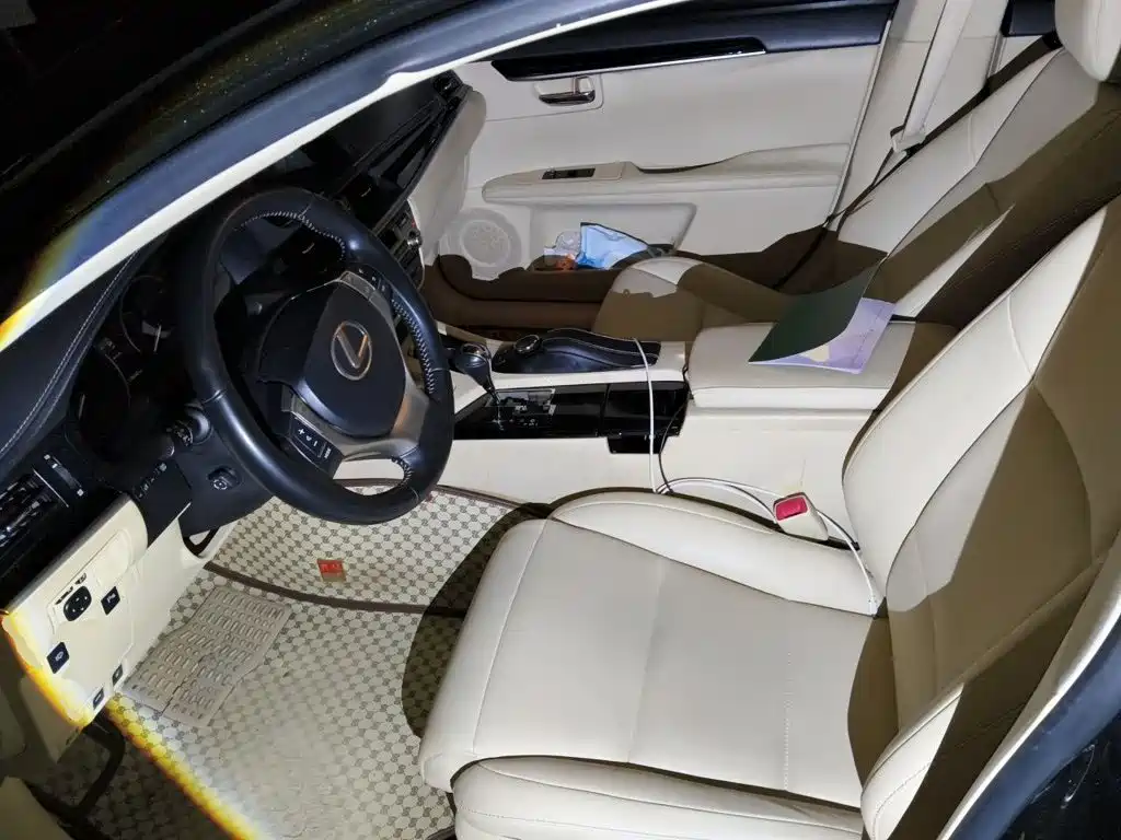 Lexus ES — миниатюра 16