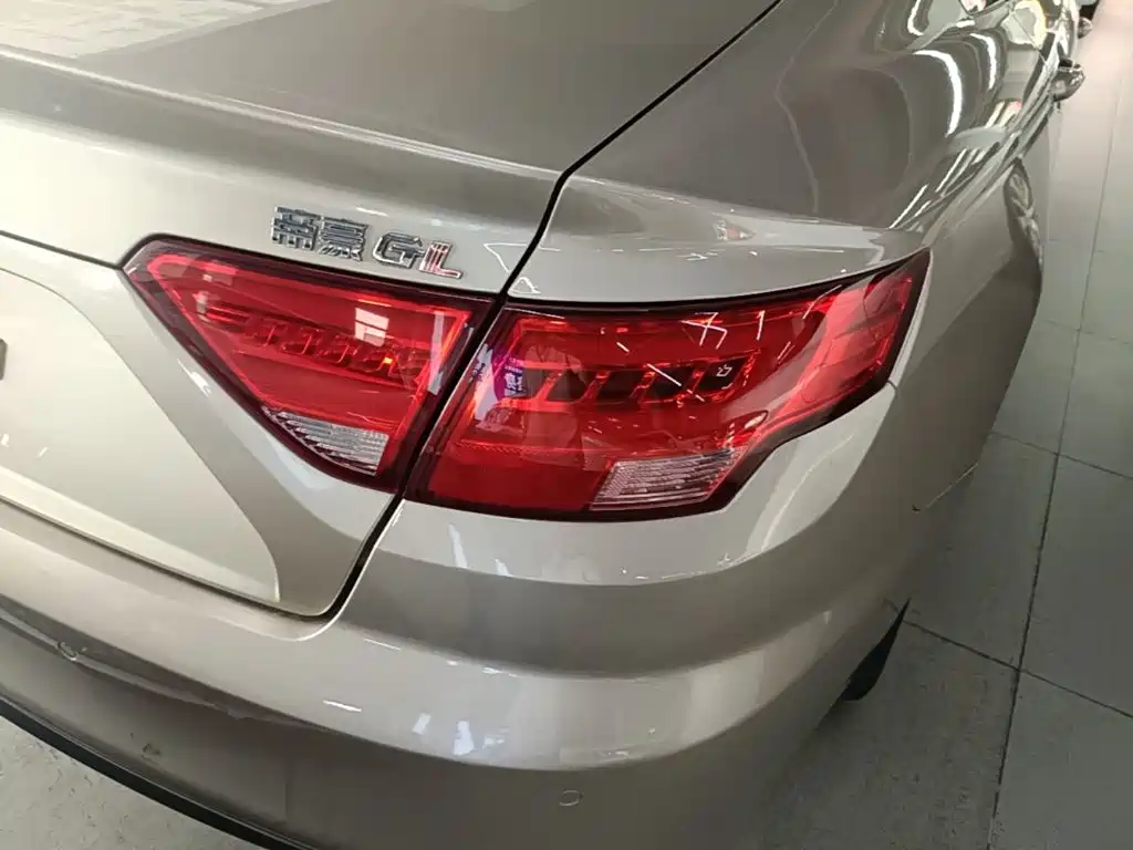 Geely Emgrand GL — миниатюра 8