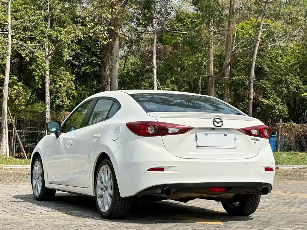 MAZDA 3 ANGKESAILA