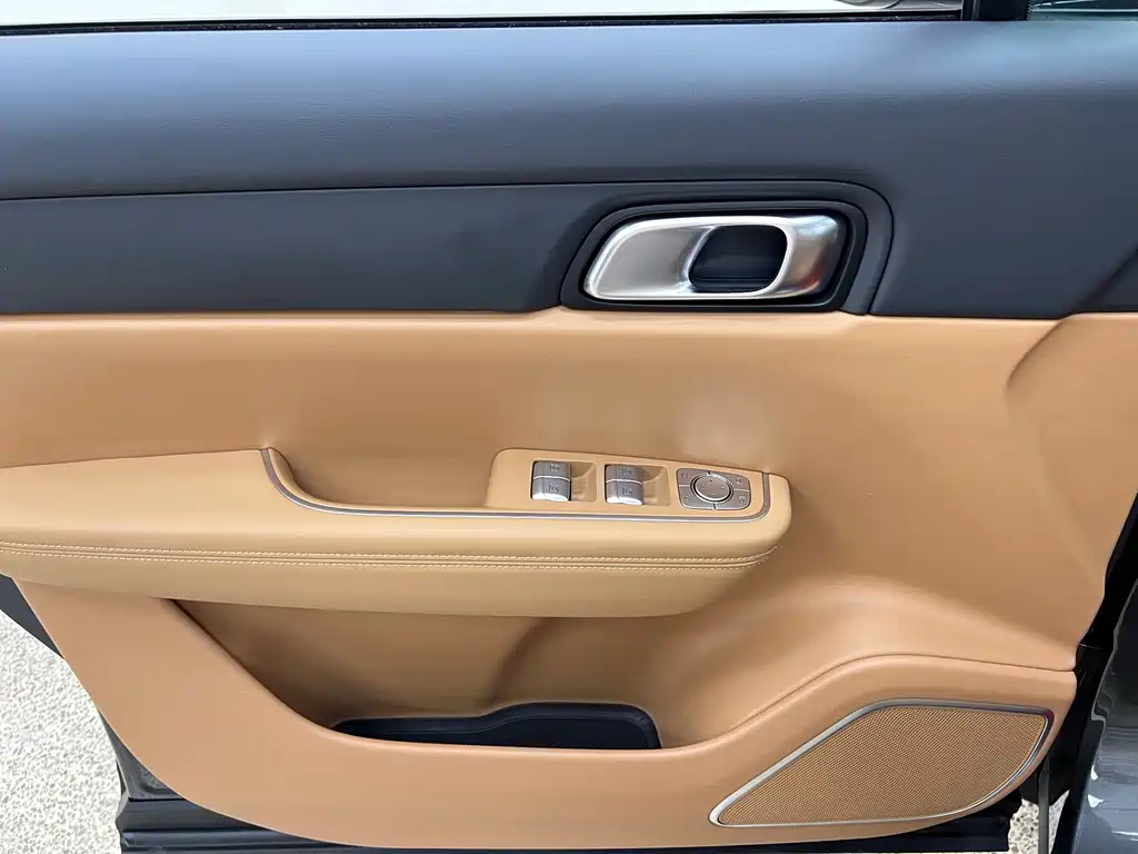 Li Auto Li ONE — миниатюра 15