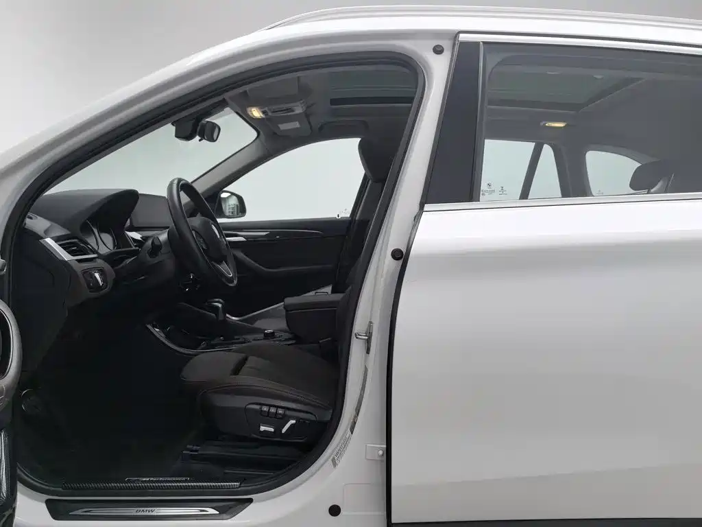 BMW X1 New Energy — миниатюра 10