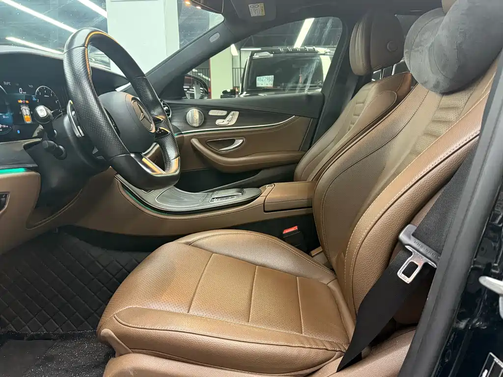 Mercedes-Benz E-Class — миниатюра 6