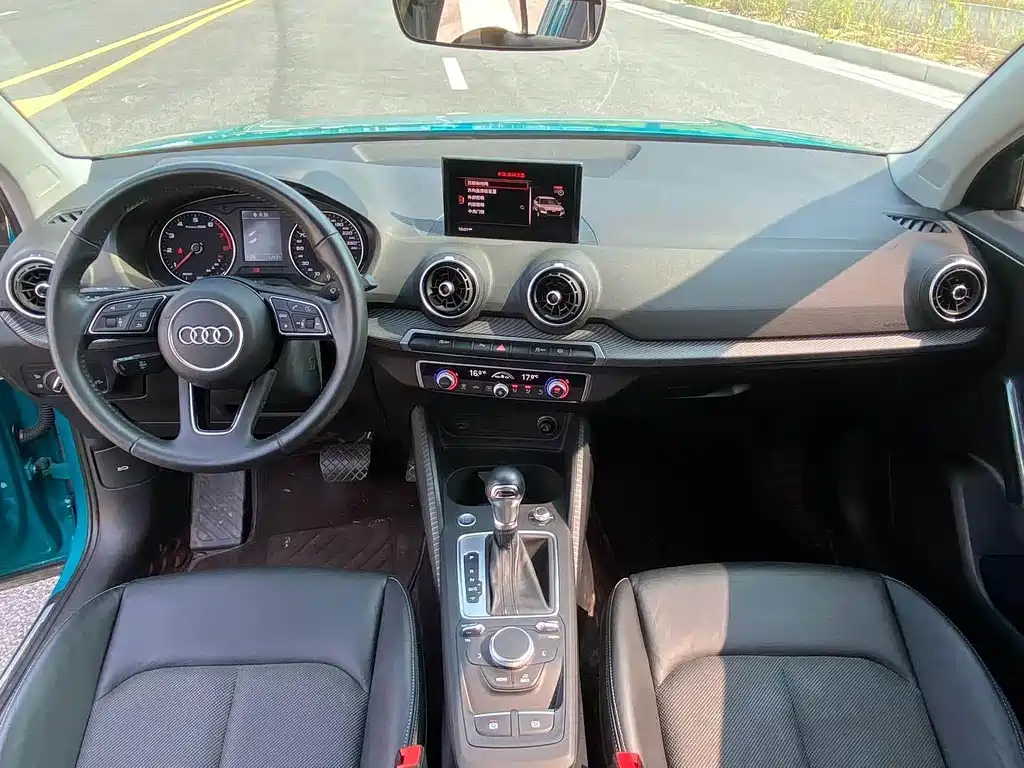 Audi Q2L — миниатюра 5