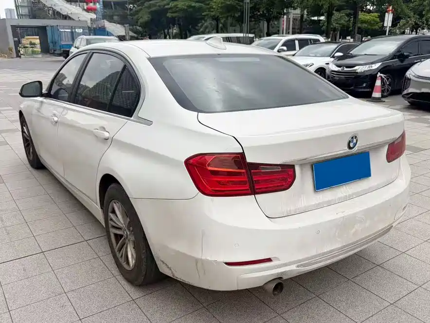 BMW 3 Series — миниатюра 7